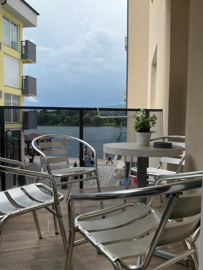 Imperial Apartamento Veliko Gradište Exterior foto