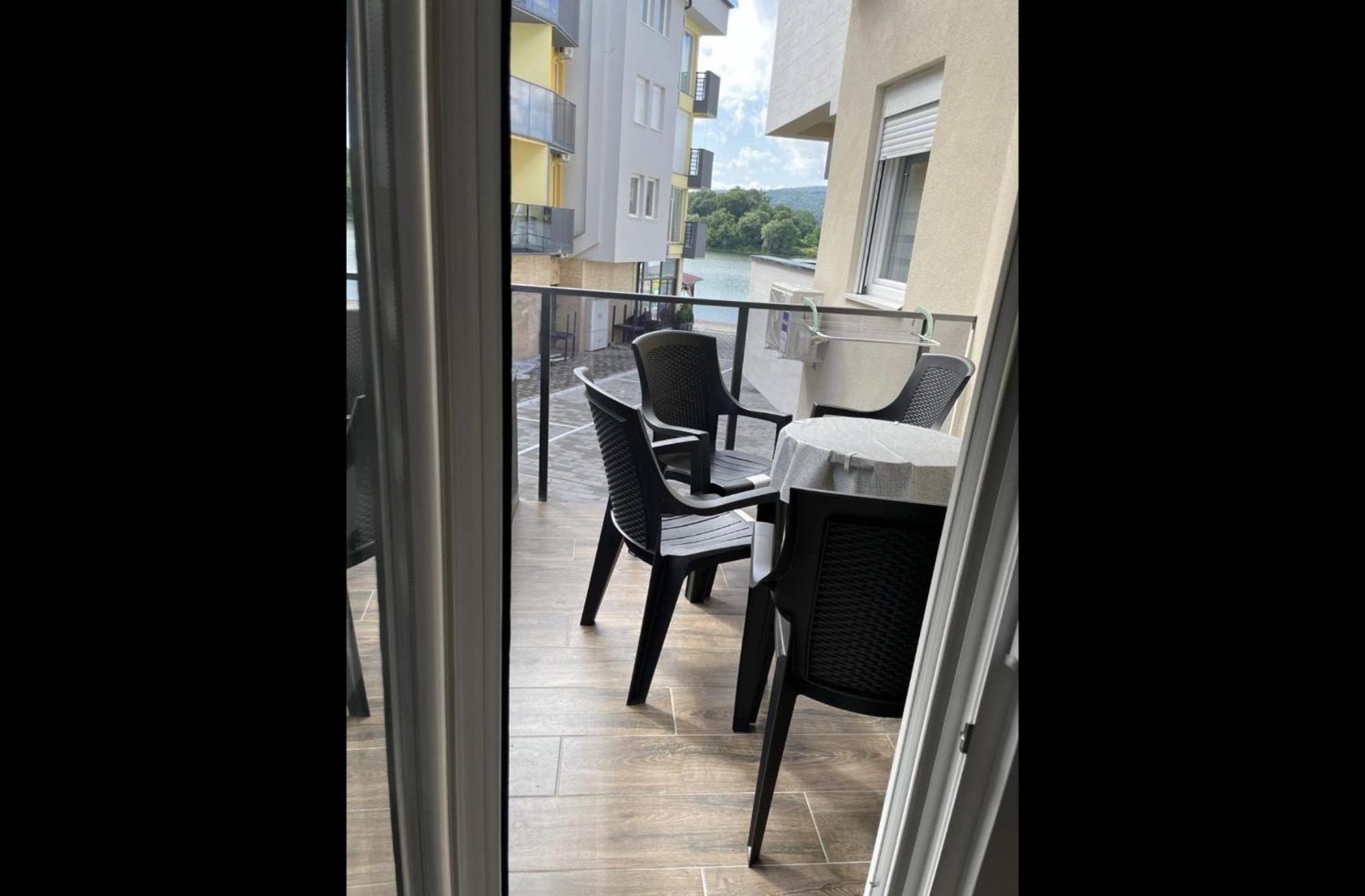 Imperial Apartamento Veliko Gradište Exterior foto