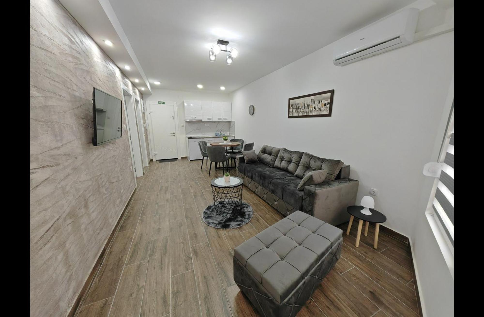 Imperial Apartamento Veliko Gradište Exterior foto